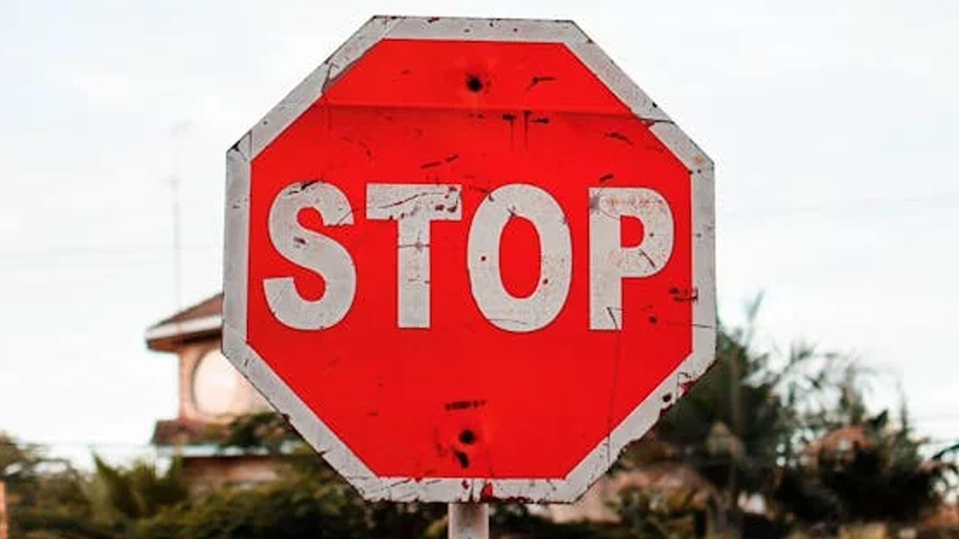 Control Traffic with Stop-Slow Bat